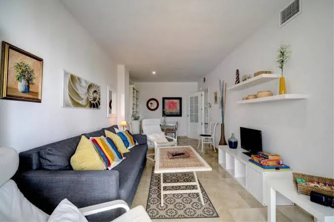 Apartamento 409 marina Real Puerto de la Duquesa playa